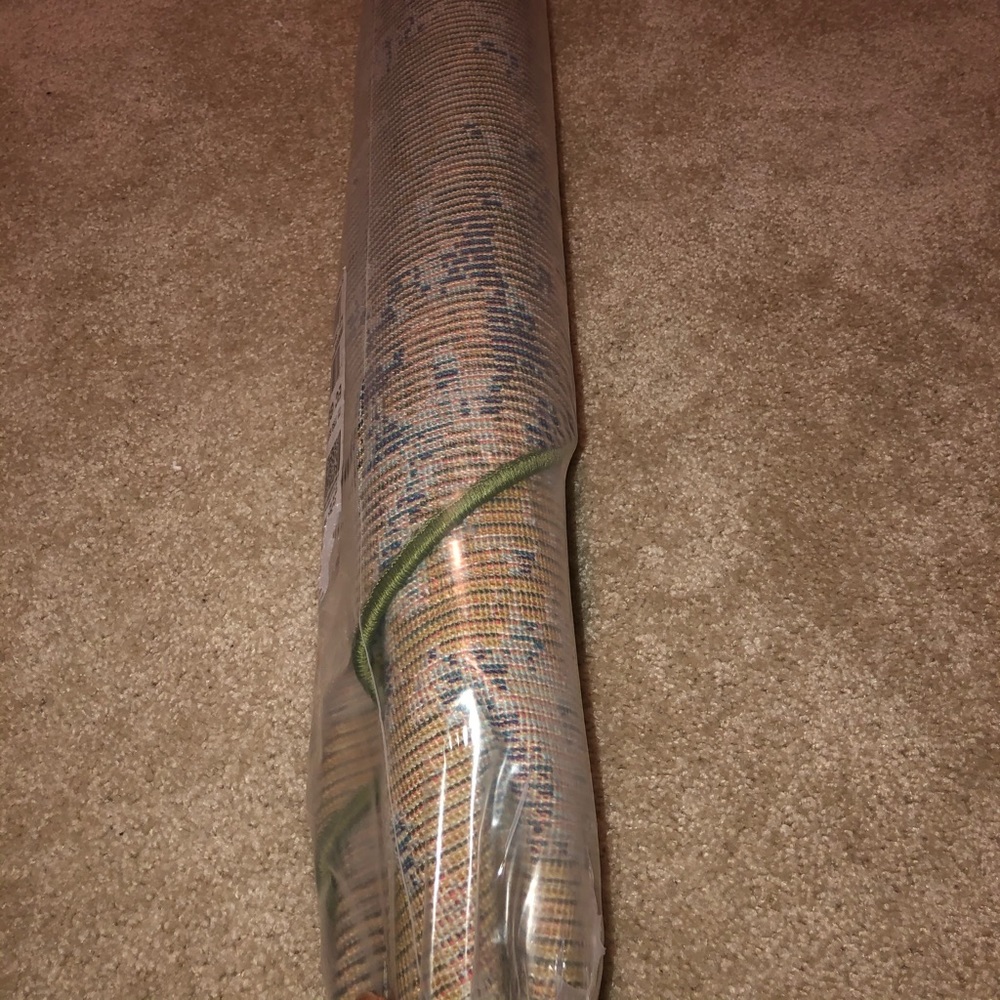 Multi Color Circle Rug - Picture 4 of 4